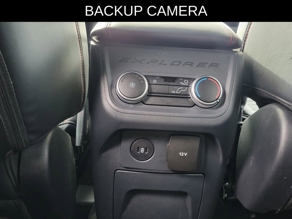 Used 2025 Ford Explorer ST-Line image 9