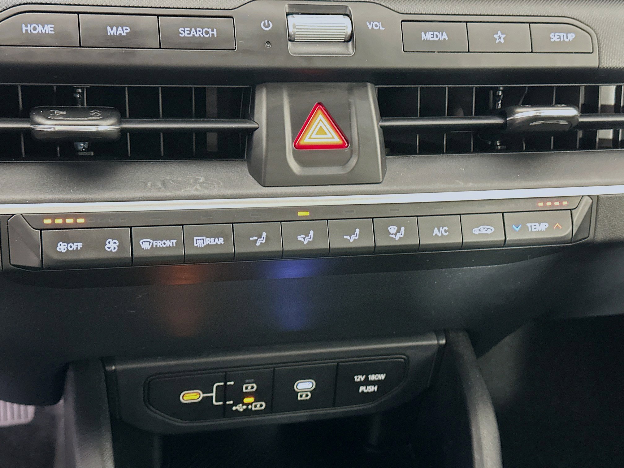 Used 2025 Kia K4 LXS image 23