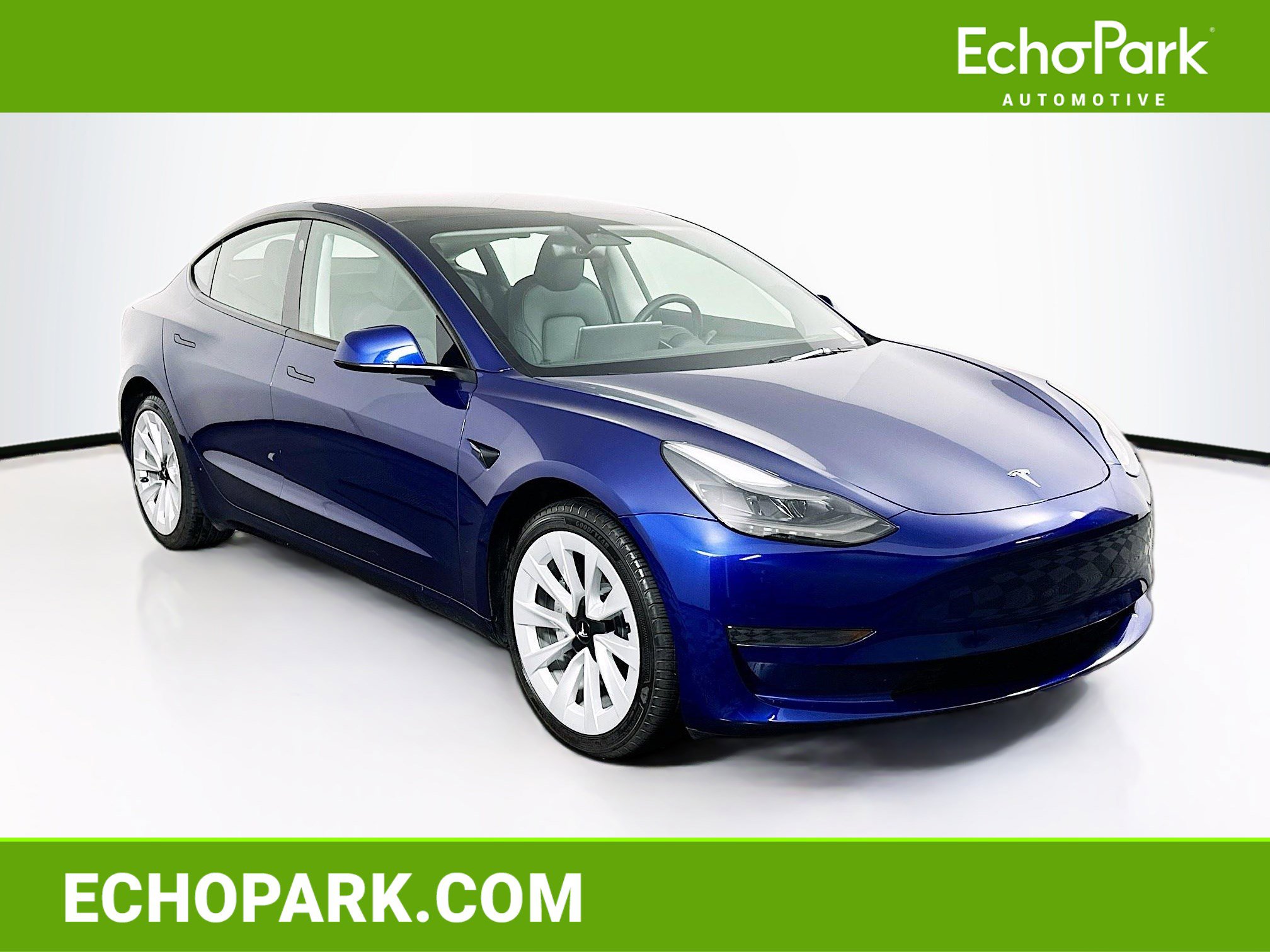 Used 2023 Tesla Model 3 Standard Range image 1