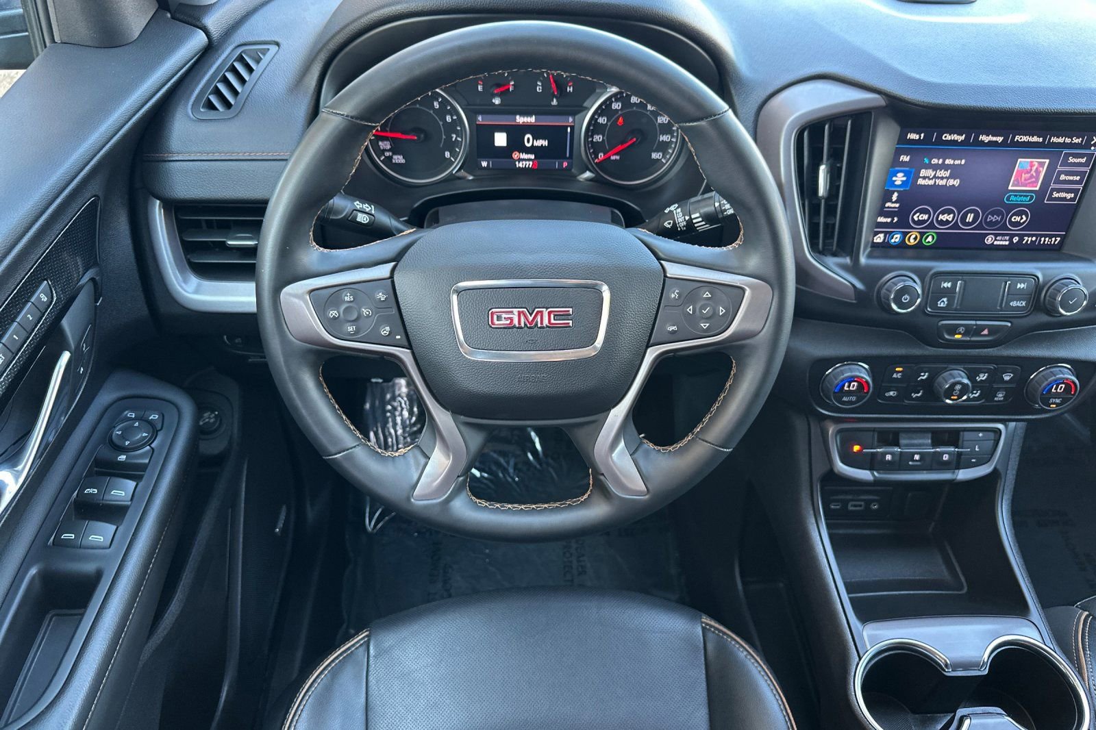Used 2024 GMC Terrain AT4 w/ Infotainment Package II image 16