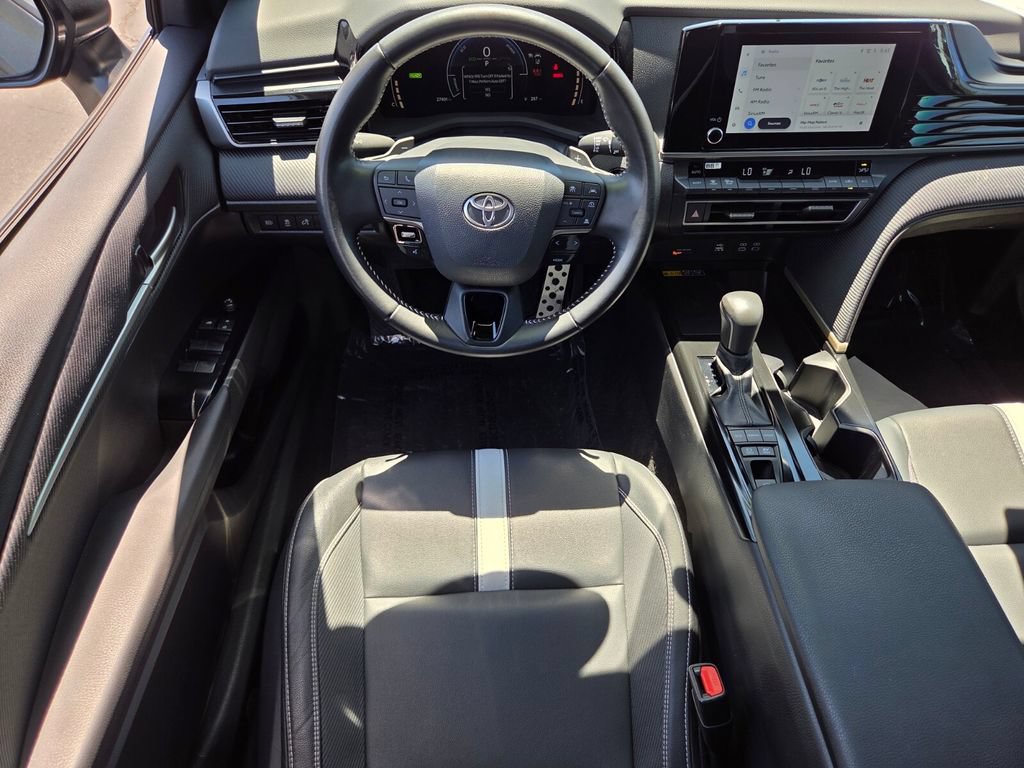 Used 2025 Toyota Camry SE FWD image 10