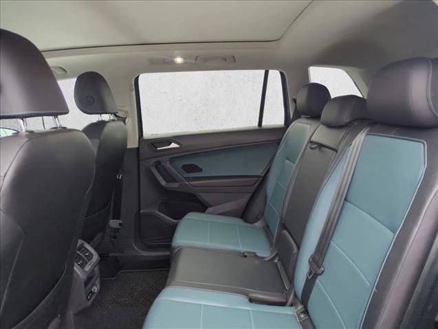 Used 2020 Volkswagen Tiguan SE image 14