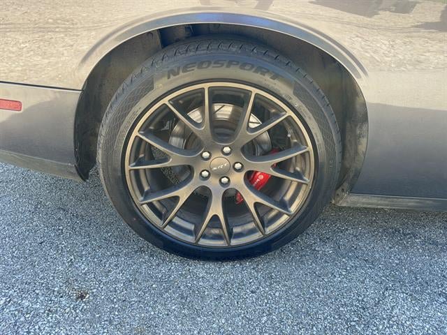 Used 2016 Dodge Challenger SRT Hellcat RWD image 12