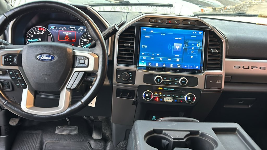 Used 2022 Ford F350 Lariat AWD/4WD image 8