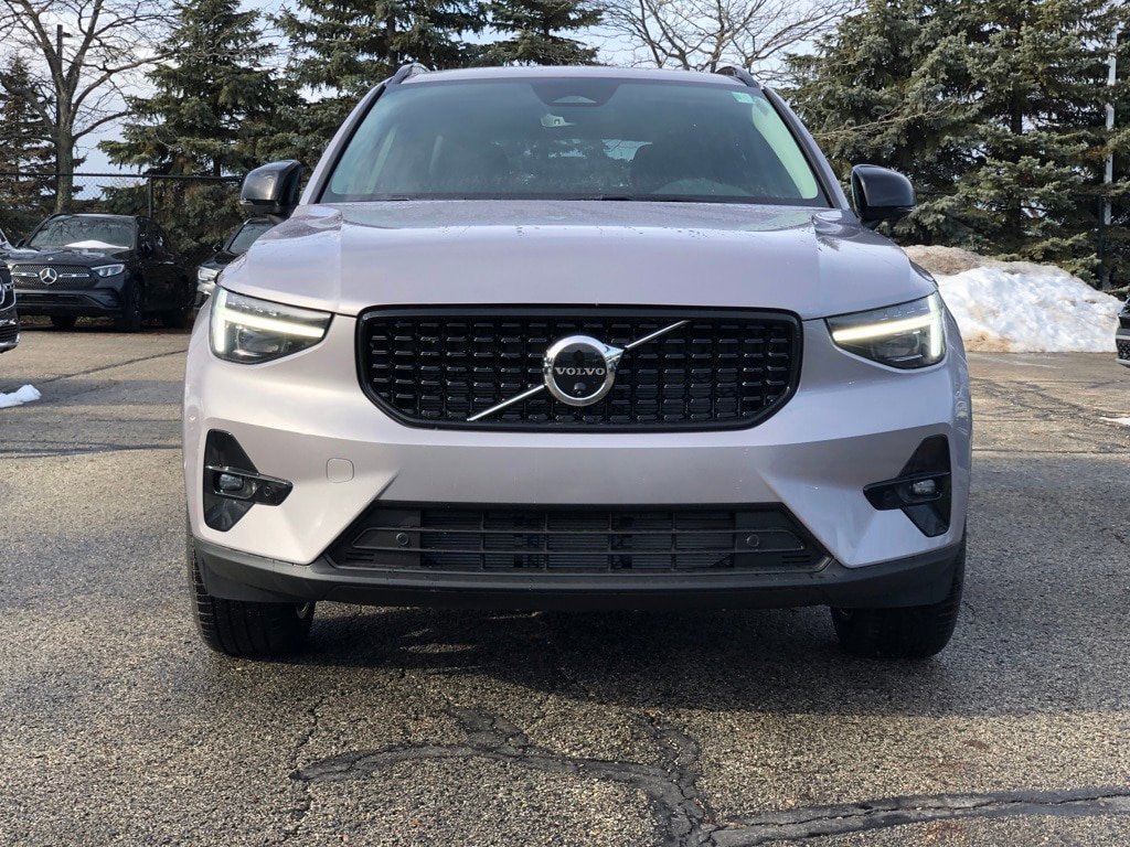 New 2026 Volvo XC40 B5 Ultra w/ Protection Package Premier AWD/4WD image 2