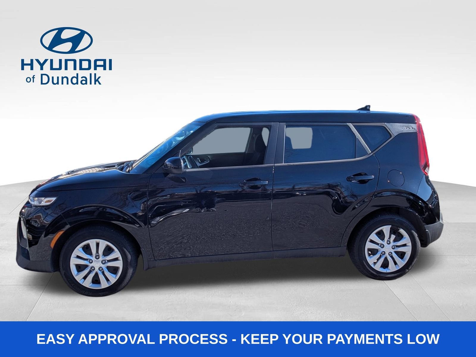 Used 2022 Kia Soul LX image 2