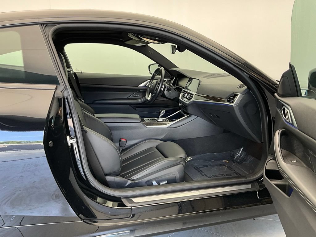 Used 2022 BMW 430i Coupe w/ Convenience Package RWD image 5