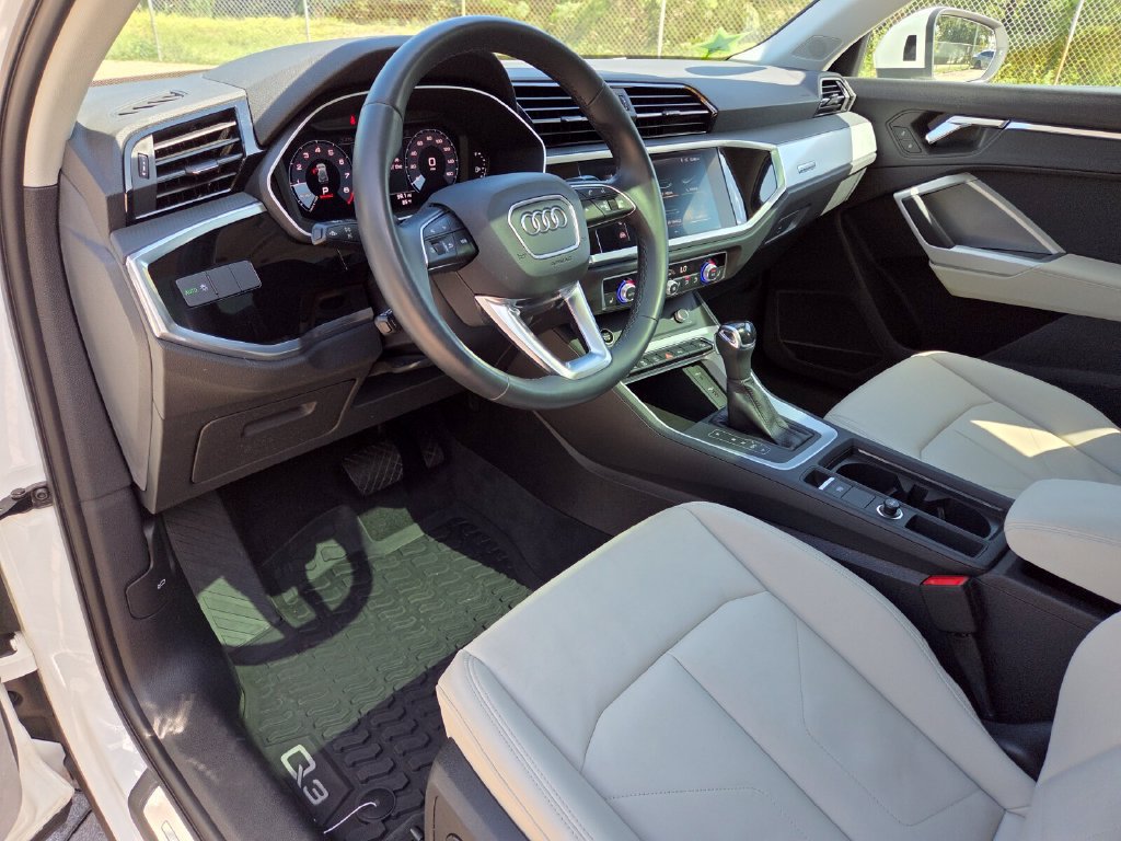 Used 2021 Audi Q3 2.0T Premium AWD/4WD image 26