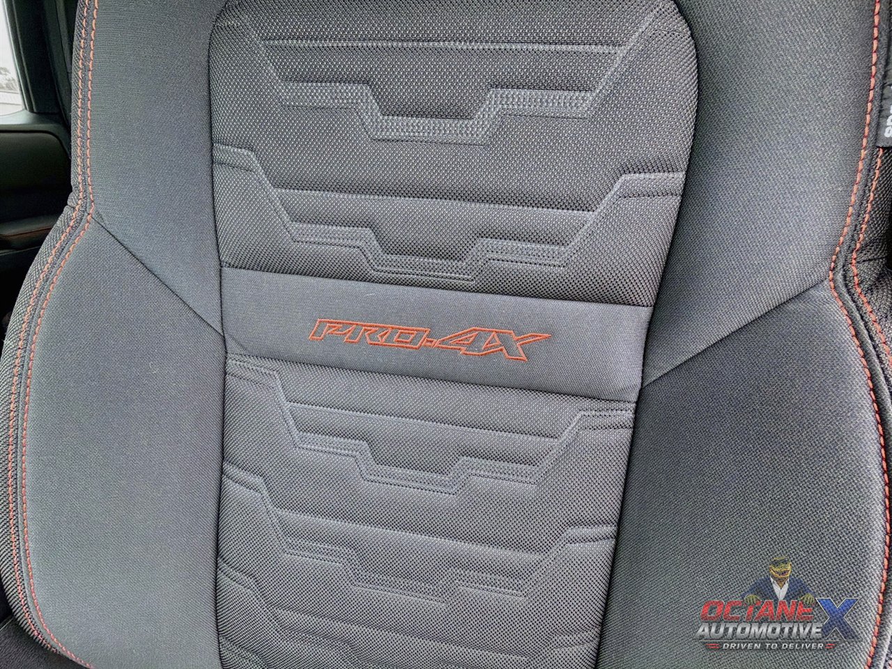 Used 2025 Nissan Frontier PRO-4X w/ Pro Convenience Package AWD/4WD image 37
