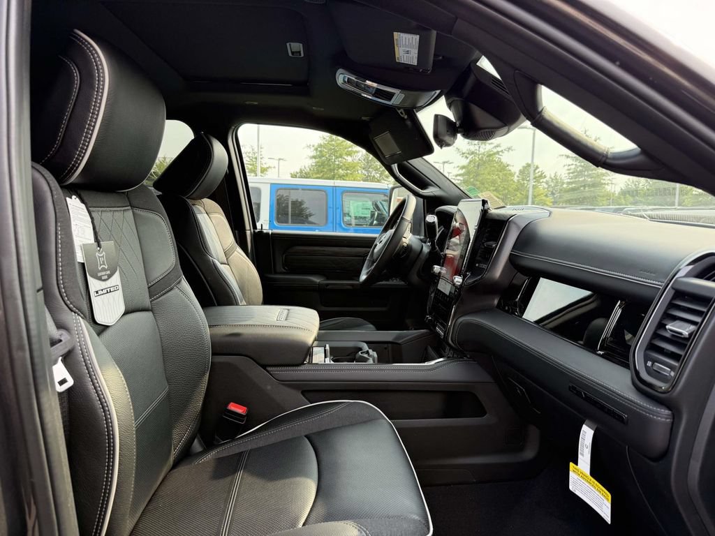New 2026 RAM 3500 Limited AWD/4WD image 15