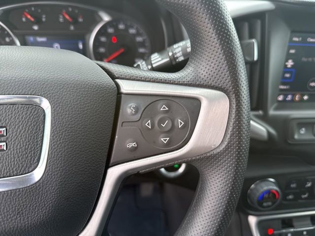 Used 2023 GMC Terrain SLE w/ Driver Convenience Package image 19