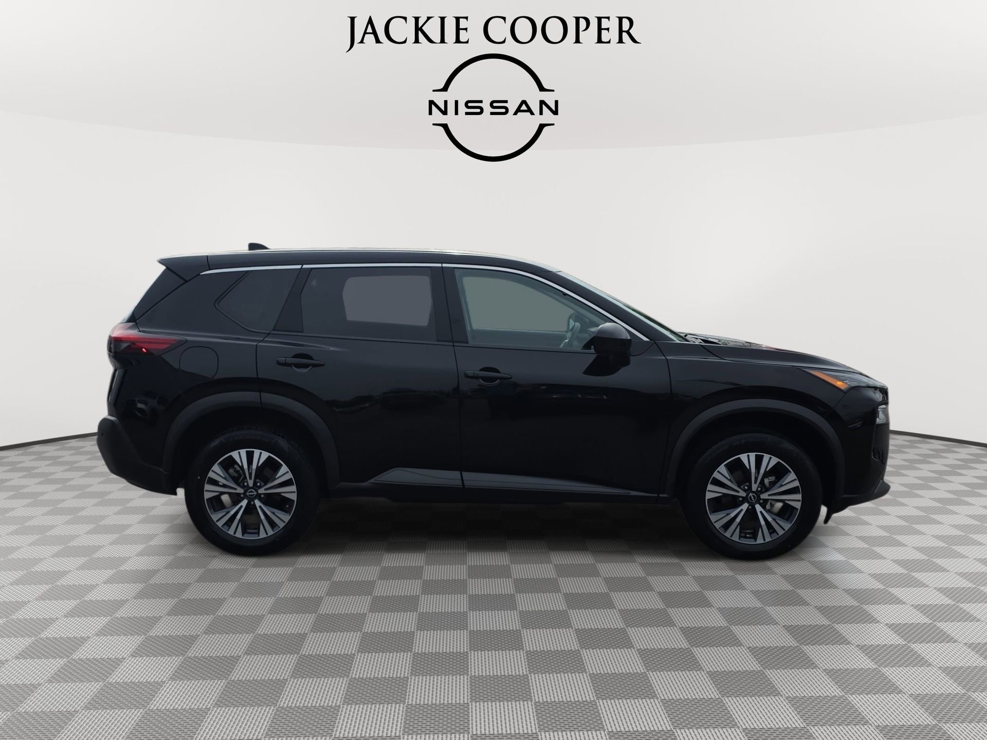 Used 2023 Nissan Rogue SV AWD/4WD image 4