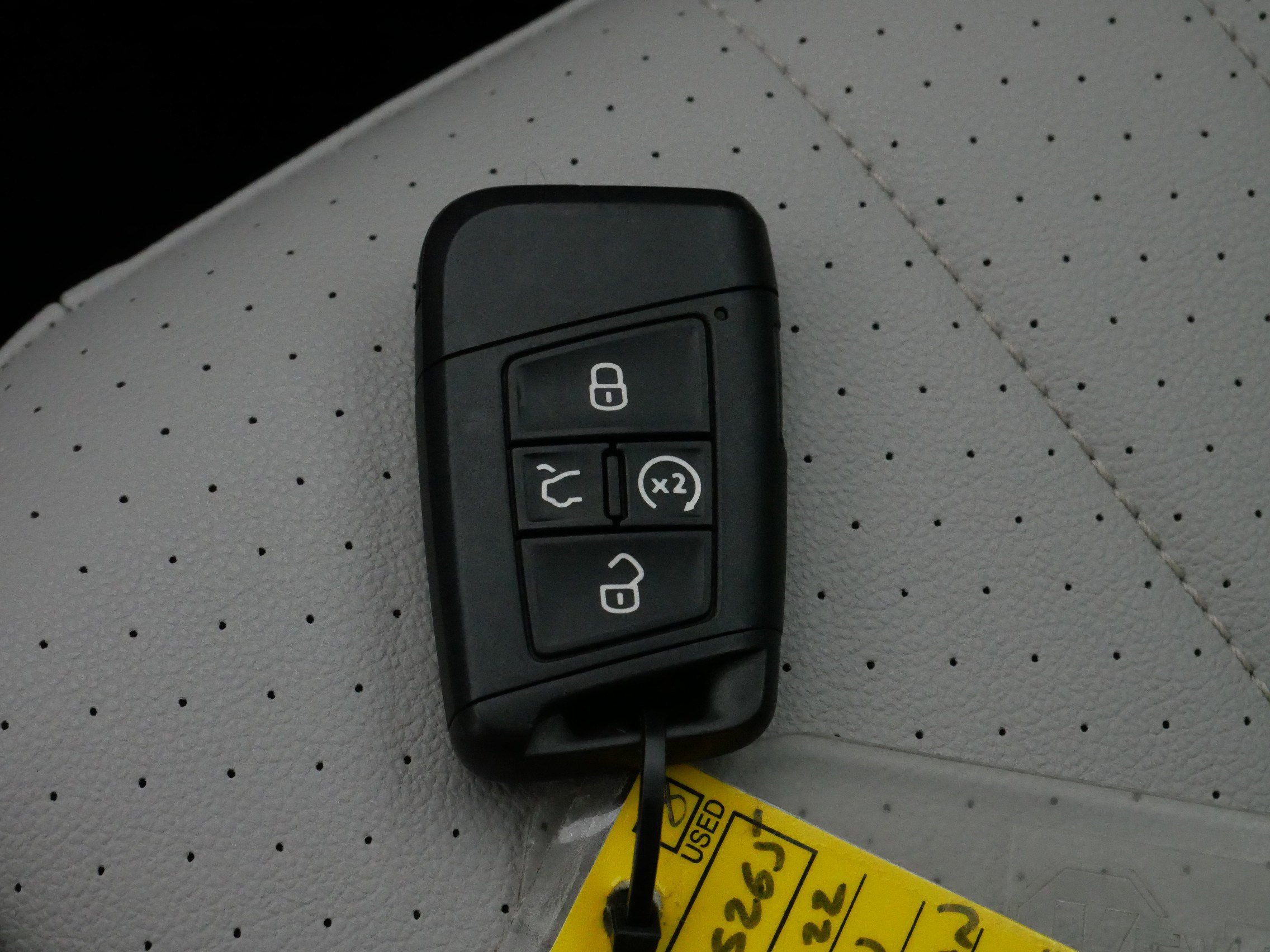 Certified 2022 Volkswagen Tiguan SE image 32