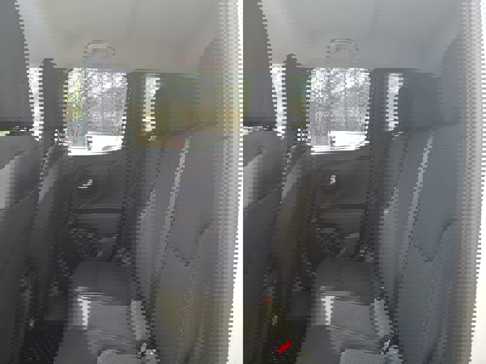 Used 2019 Jeep Renegade Altitude w/ Quick Order Package 2XM image 10