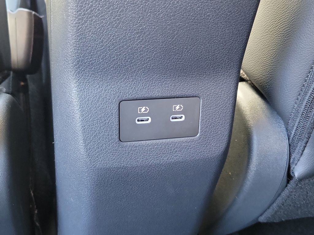 Used 2025 Nissan Kicks SR image 19