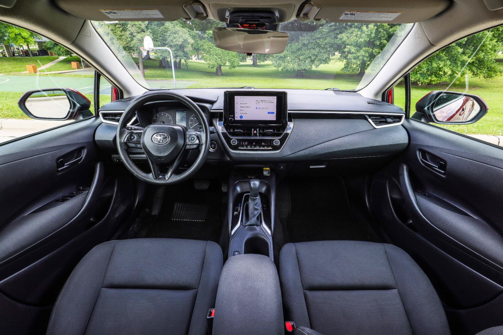 Used 2025 Toyota Corolla LE w/ LE Premium Package FWD image 2