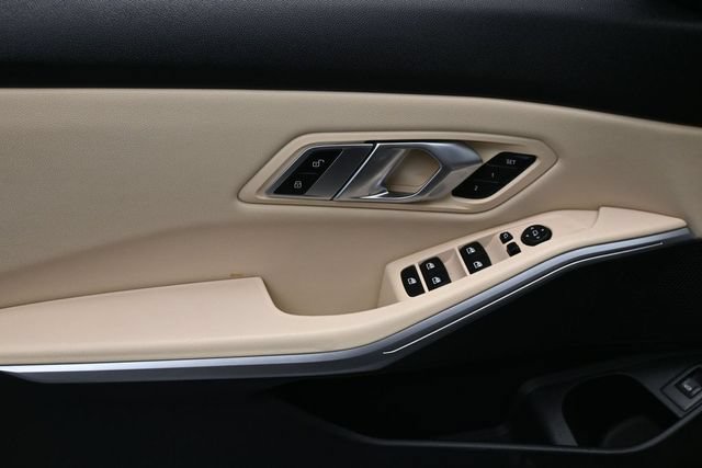 Used 2019 BMW 330i Sedan w/ Convenience Package RWD image 7