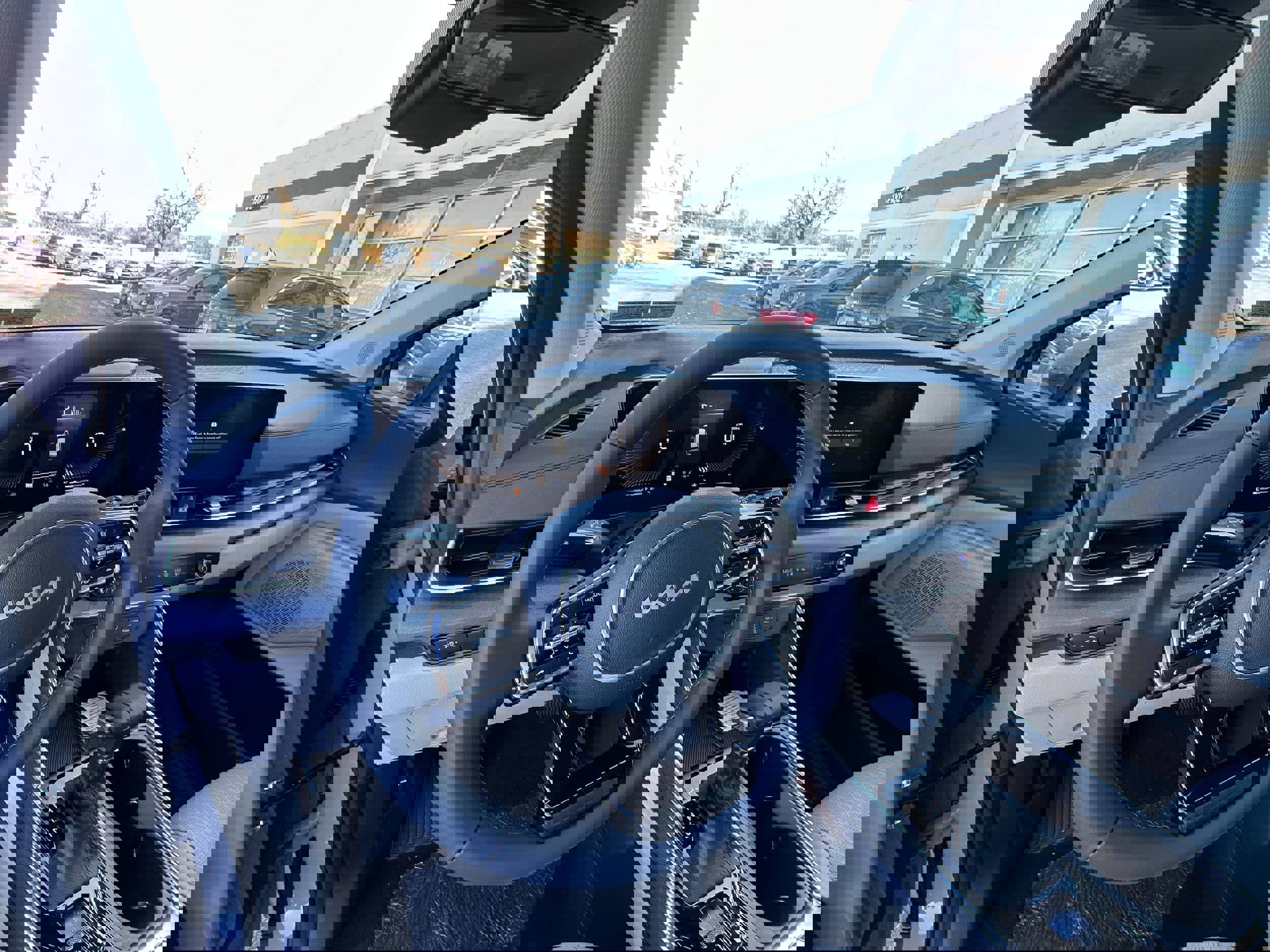 New 2026 Kia Carnival EX image 43