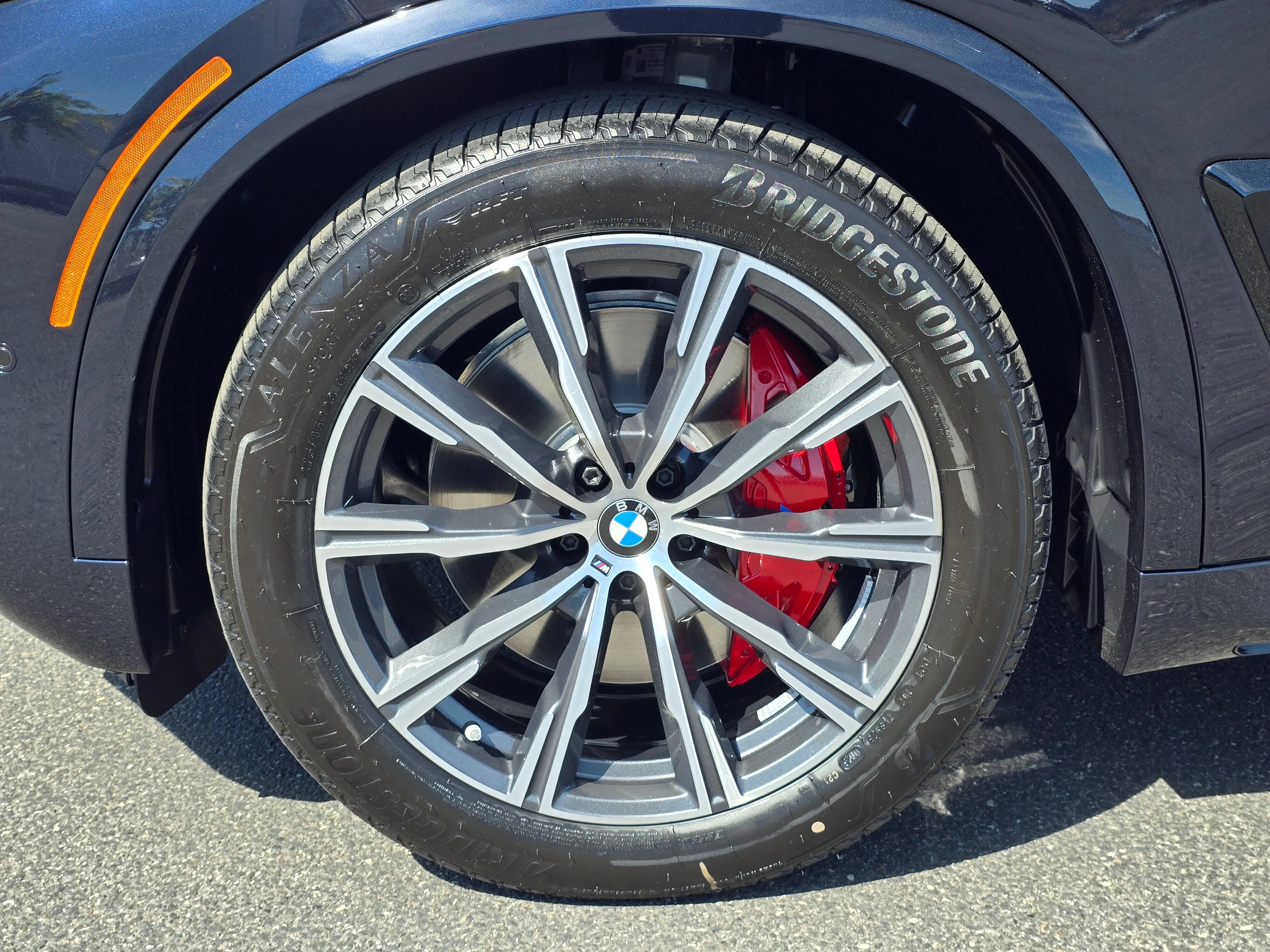 New 2026 BMW X5 xDrive40i w/ M Sport Package AWD/4WD image 38