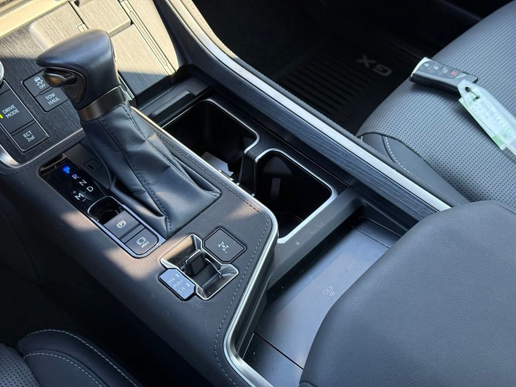 Used 2024 Lexus GX 550 AWD/4WD image 37