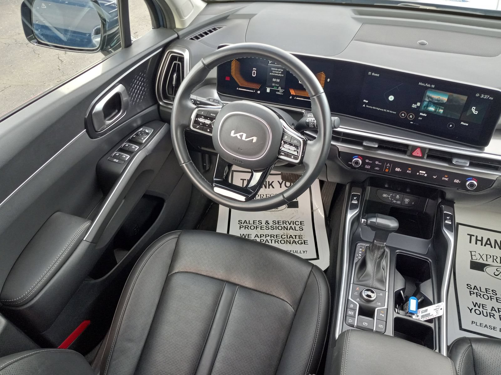 Used 2025 Kia Sorento S AWD/4WD image 16