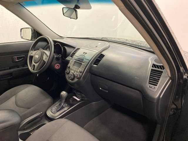 Used 2011 Kia Soul + FWD image 18