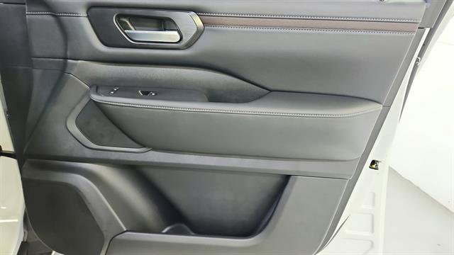 New 2026 Nissan Armada SL AWD/4WD image 28