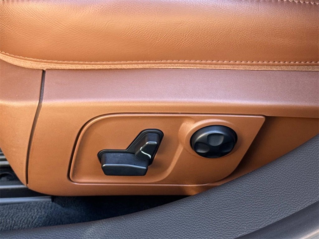 Used 2019 Maserati Quattroporte S image 19