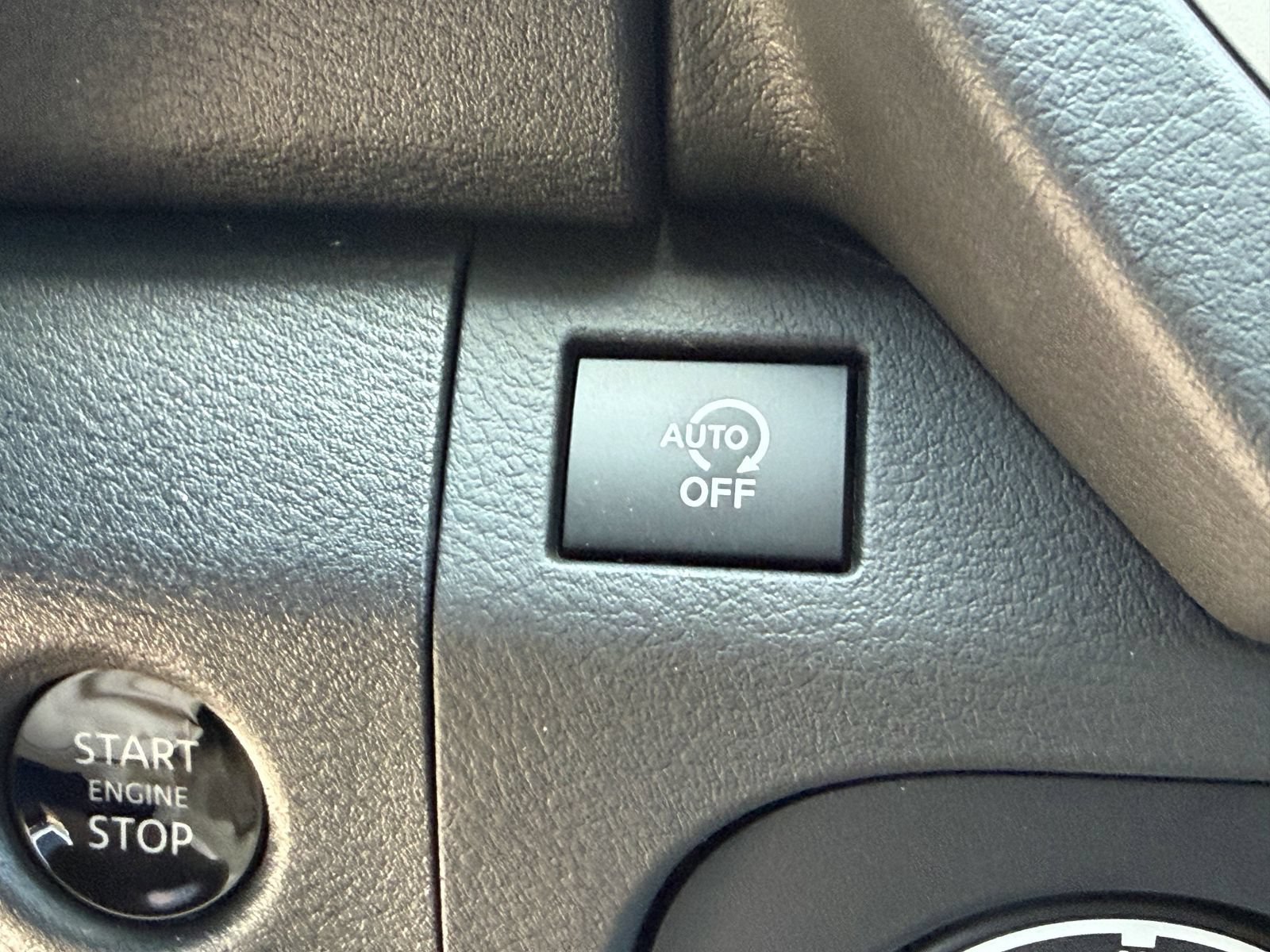 New 2026 Nissan Frontier SV w/ All-Weather Content Package AWD/4WD image 10