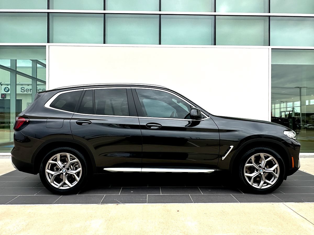 Certified 2024 BMW X3 xDrive30i w/ Premium Package w/ZPA AWD/4WD image 3