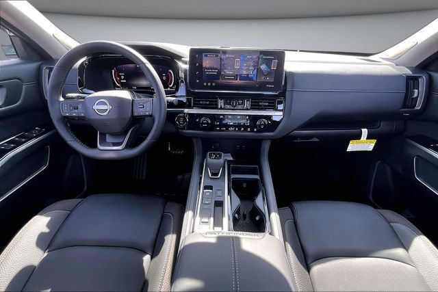 New 2026 Nissan Pathfinder SL FWD image 5
