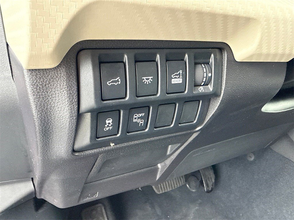 Used 2021 Subaru Ascent Premium w/ Convenience Package image 20