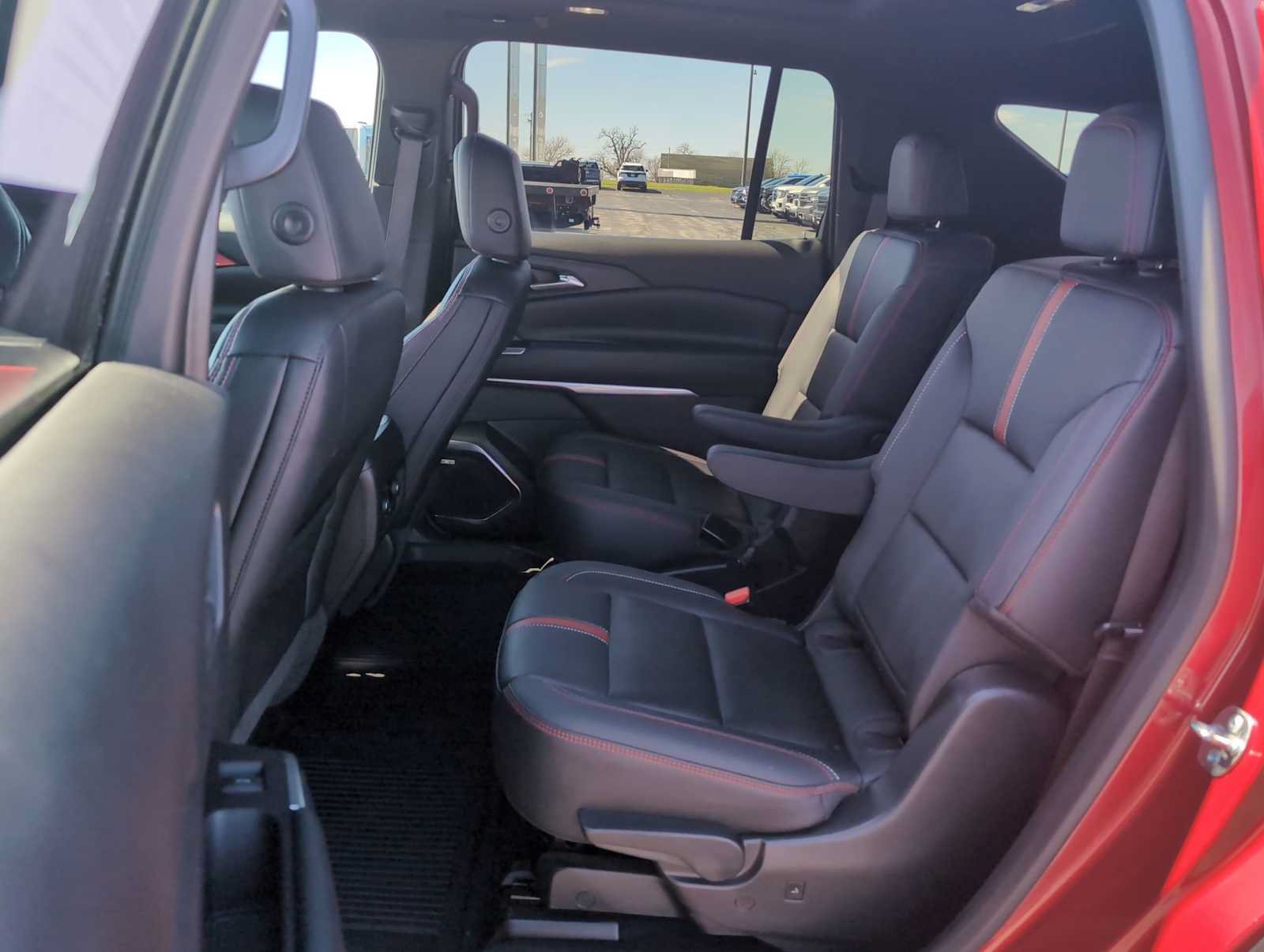 Used 2025 Chevrolet Traverse RS w/ LPO, Floor Liner Package AWD/4WD image 26