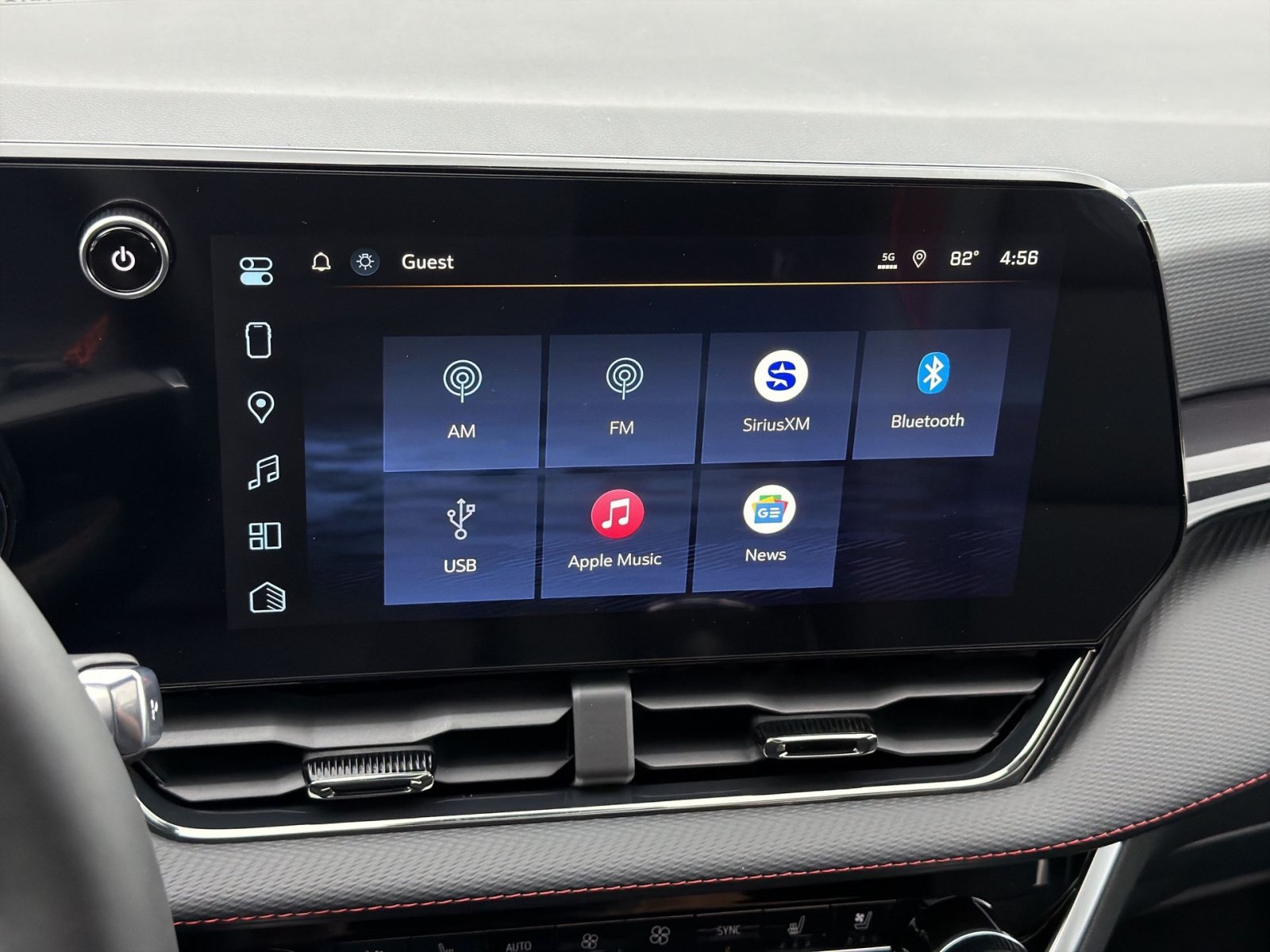 New 2027 Chevrolet Equinox RS w/ Safety and Technology Package AWD/4WD image 18