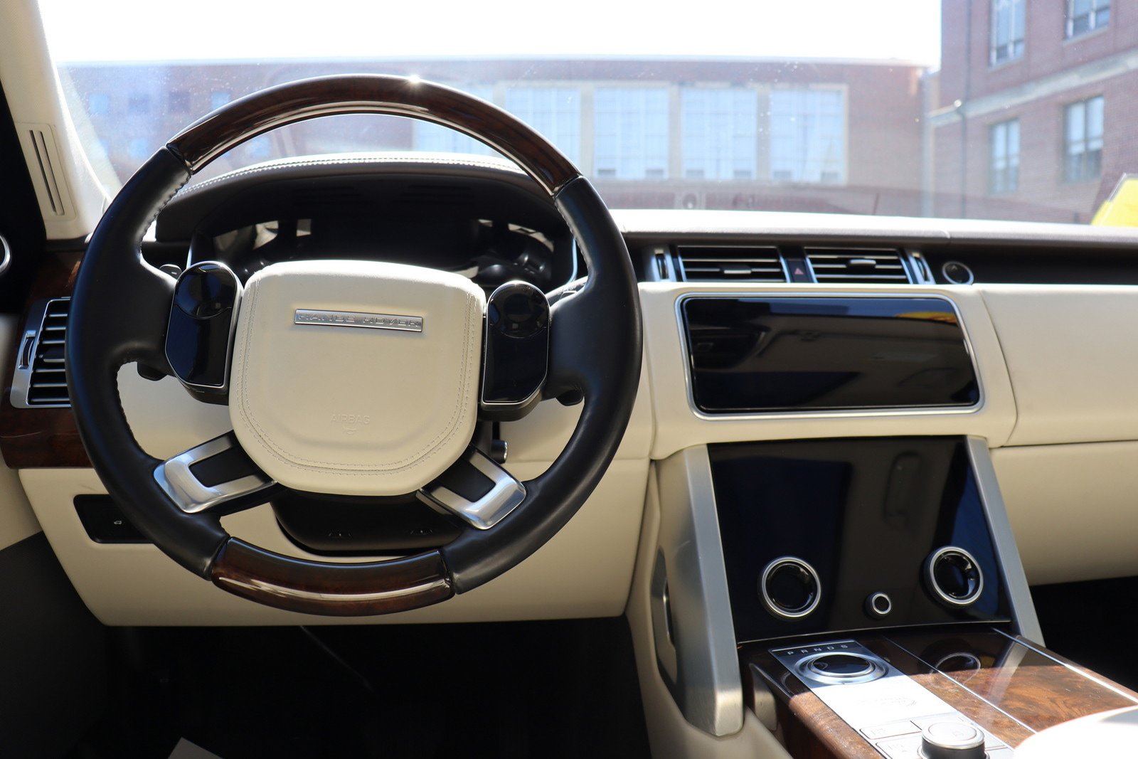 Used 2020 Land Rover Range Rover Long Wheelbase HSE AWD/4WD image 22