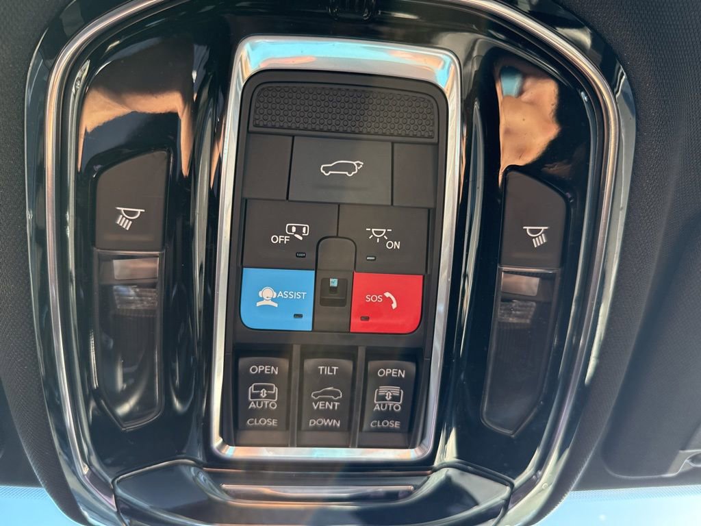 Used 2022 Jeep Grand Cherokee L Overland image 30