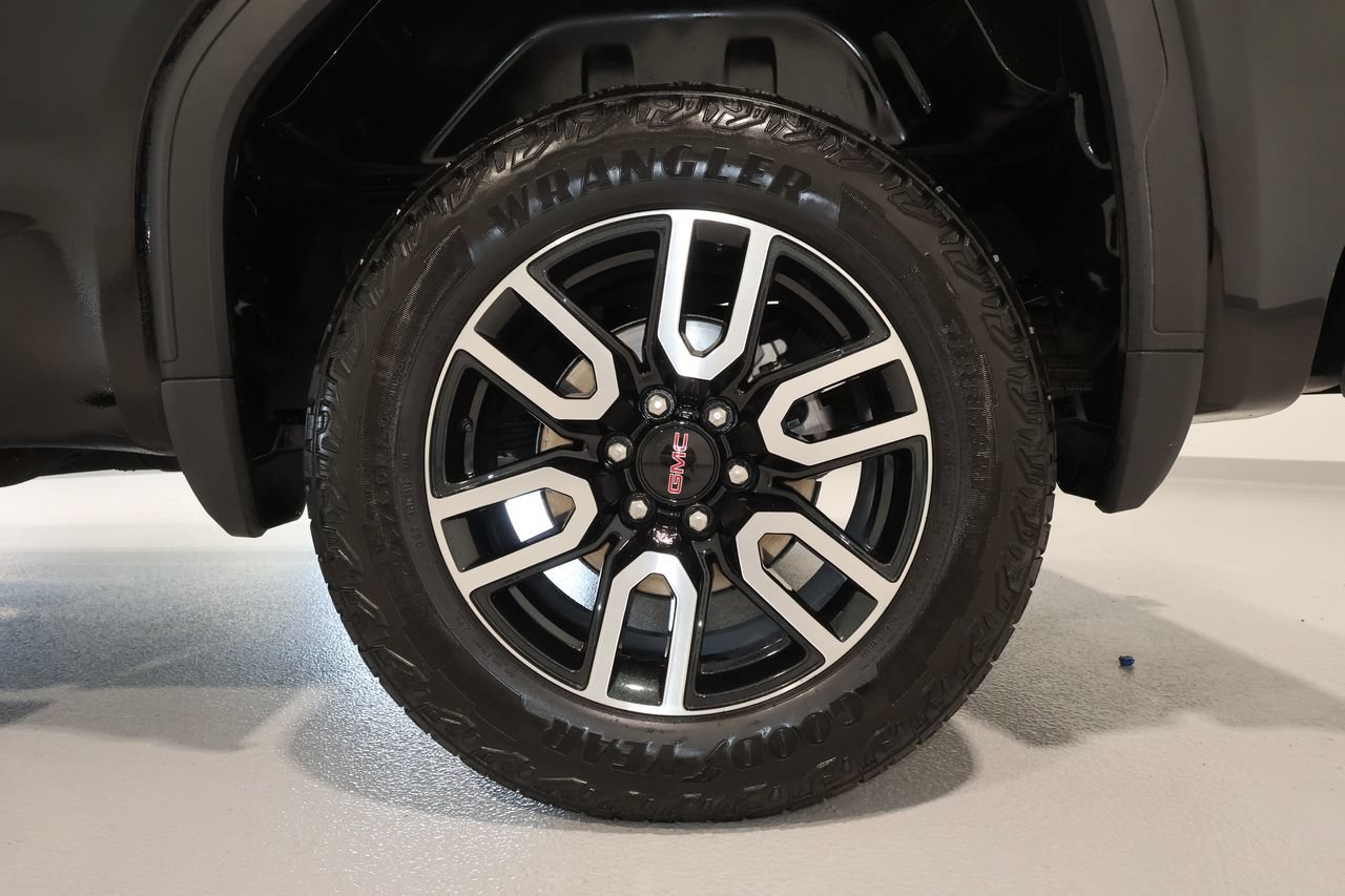 Certified 2023 GMC Sierra 1500 Pro w/ Pro Value Package AWD/4WD image 32