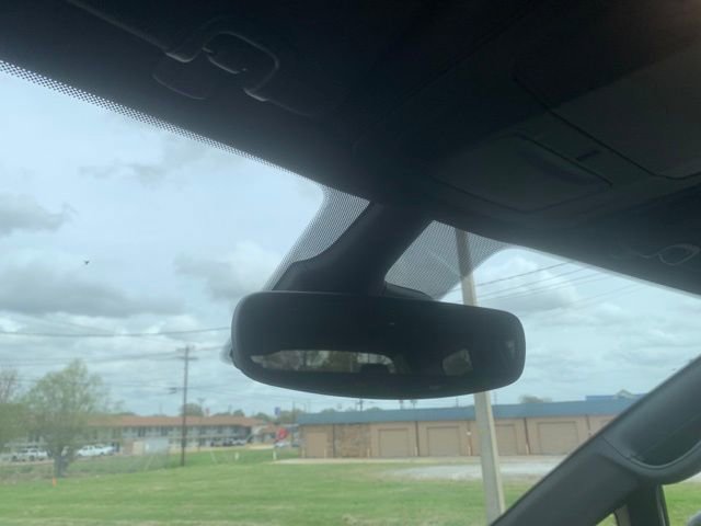 Used 2025 Chrysler Pacifica Select FWD image 19