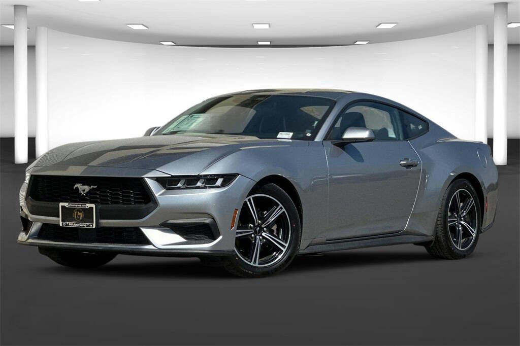Used 2024 Ford Mustang Premium image 2