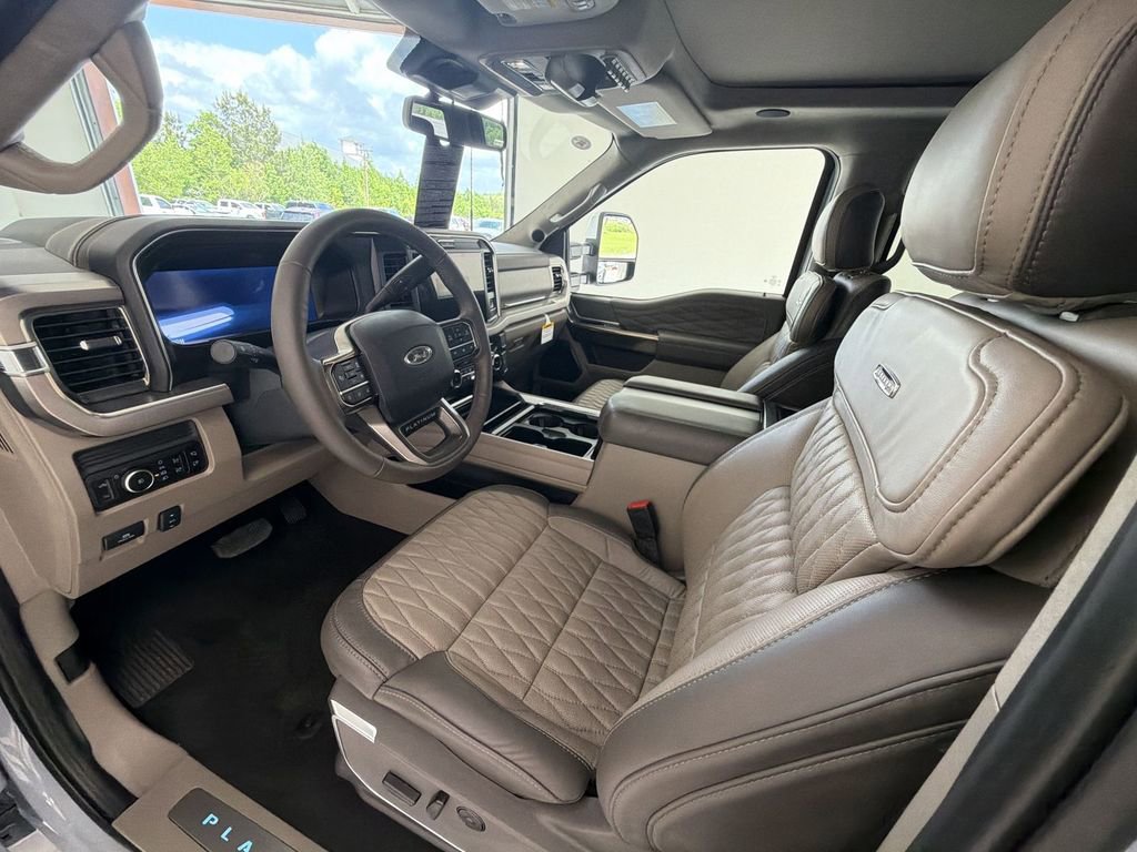 Used 2026 Ford F450 Lariat AWD/4WD image 10