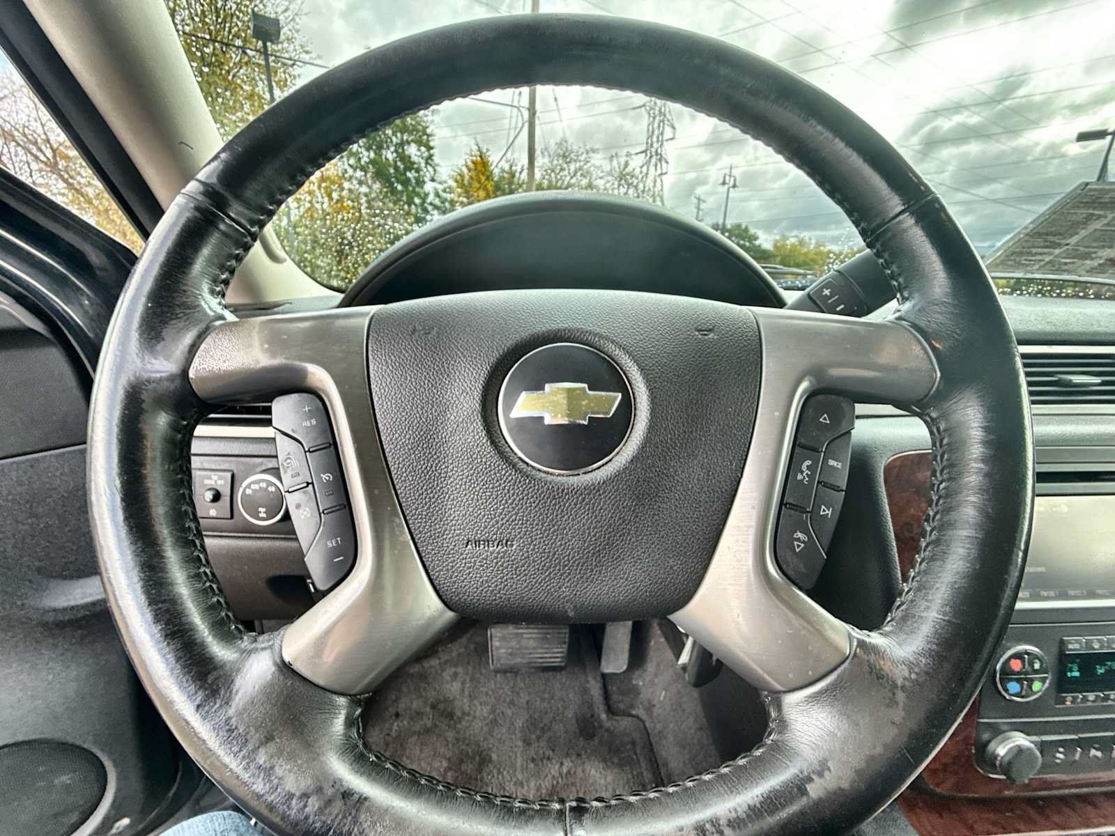 Used 2013 Chevrolet Tahoe LTZ AWD/4WD image 11