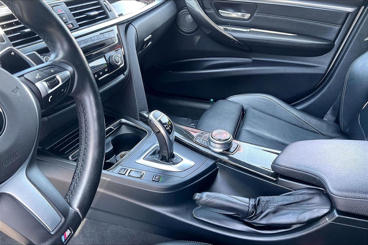 Used 2017 BMW 330i Sedan RWD image 26