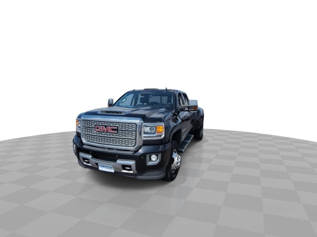 Used 2019 GMC Sierra 3500 Denali w/ Duramax Plus Package AWD/4WD image 3