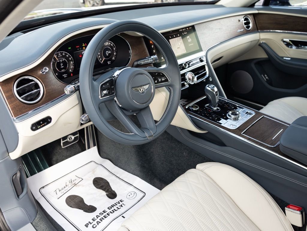 New 2026 Bentley Flying Spur Plug-In Hybrid AWD/4WD image 28