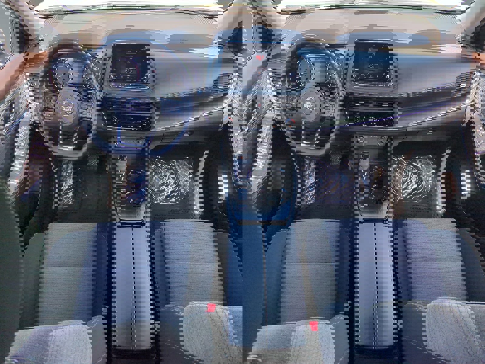 Used 2023 Nissan Rogue SV image 10