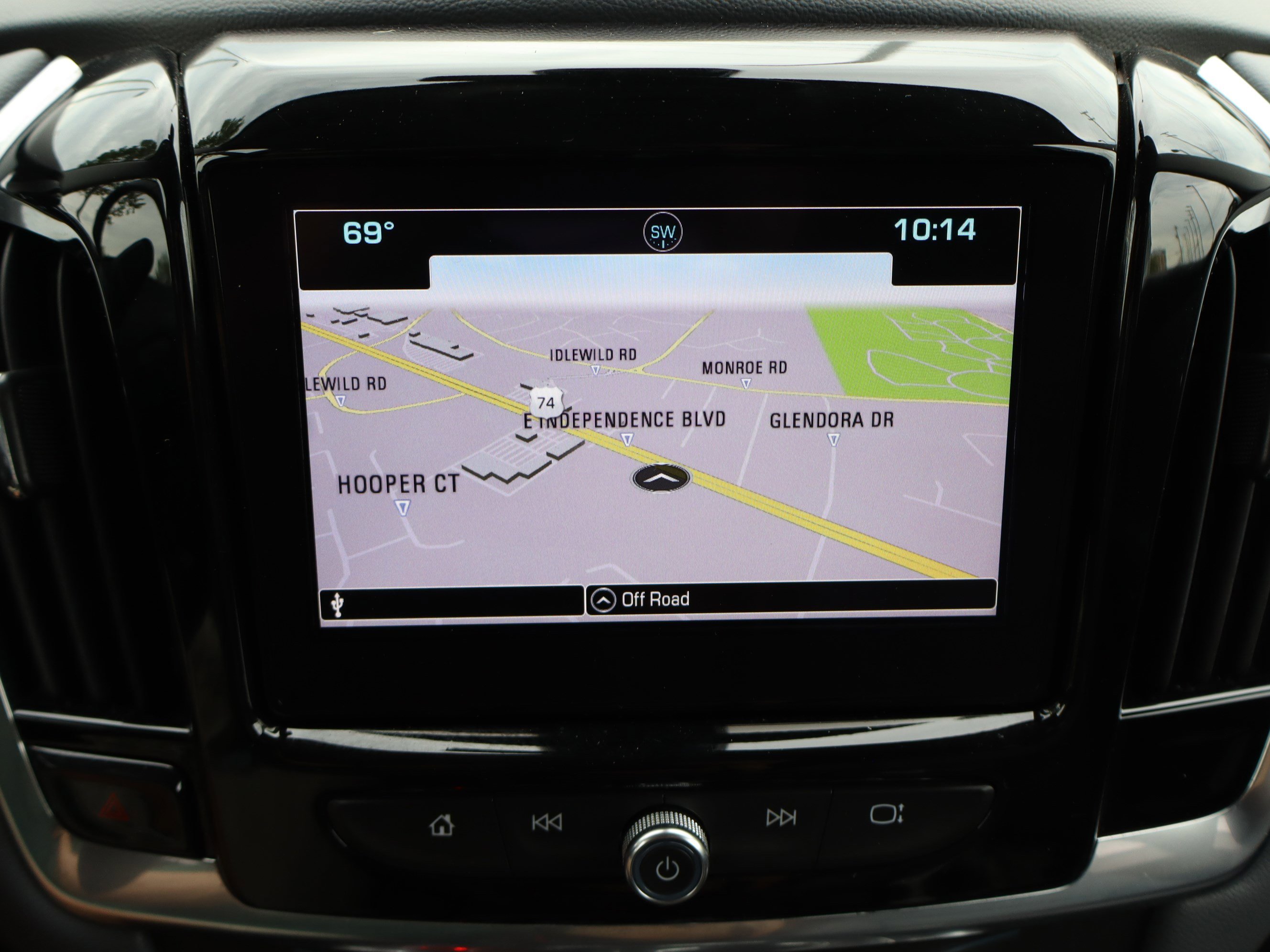 Used 2019 Chevrolet Traverse LT w/ LT Premium Package FWD image 25