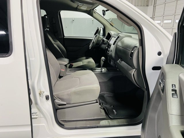 Used 2019 Nissan Frontier SV image 31