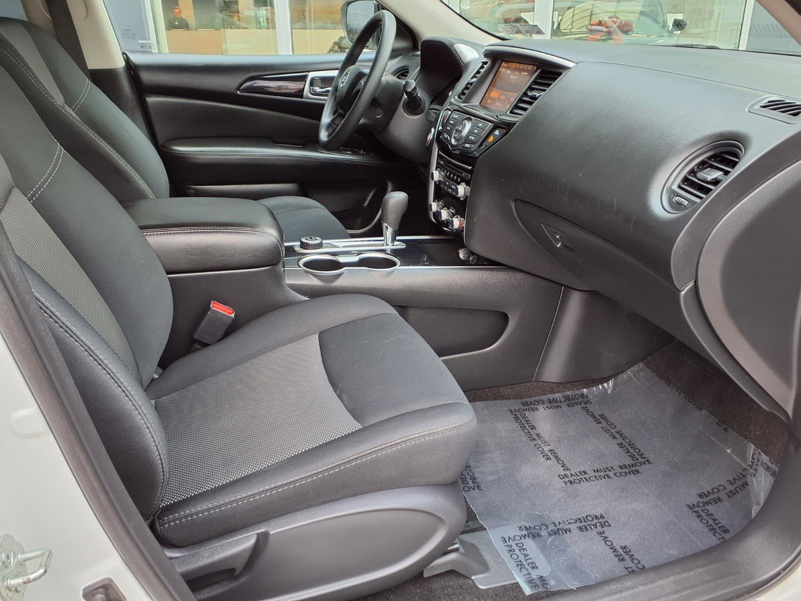 Certified 2018 Nissan Pathfinder S image 12