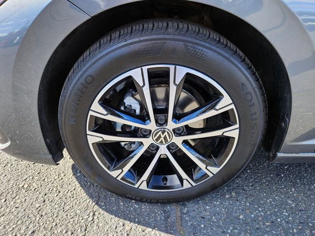 Used 2025 Volkswagen Jetta Sport image 10