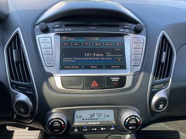 Used 2011 Hyundai Tucson Limited w/ Premium Pkg 3 FWD image 26
